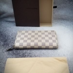 Louis vuitton Damier Azur Zippy Wallet